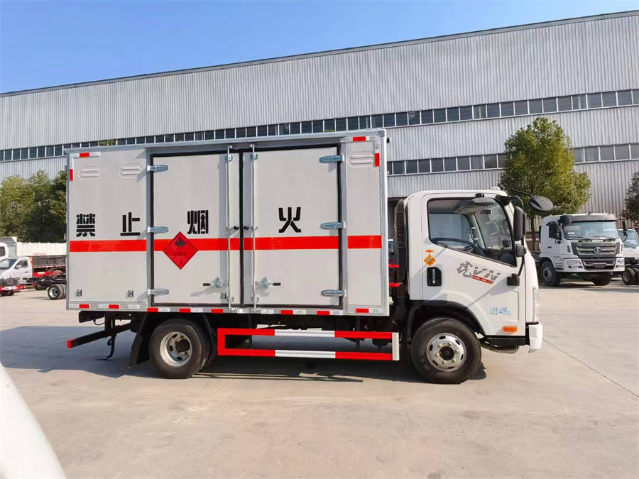 4米2解放虎VN（藍(lán)牌）爆破器材運(yùn)輸車(chē)