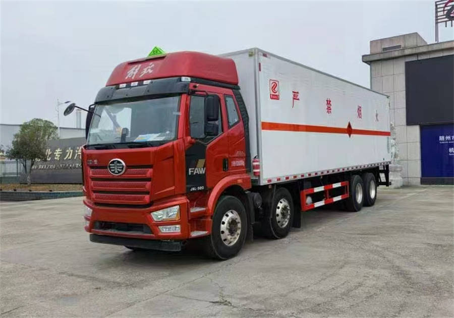 9米6解放J6L雜項(xiàng)運(yùn)輸車(chē)