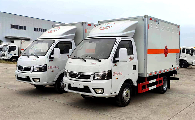 東風(fēng)途逸 （柴油）易燃?xì)怏w廂式運(yùn)輸車
